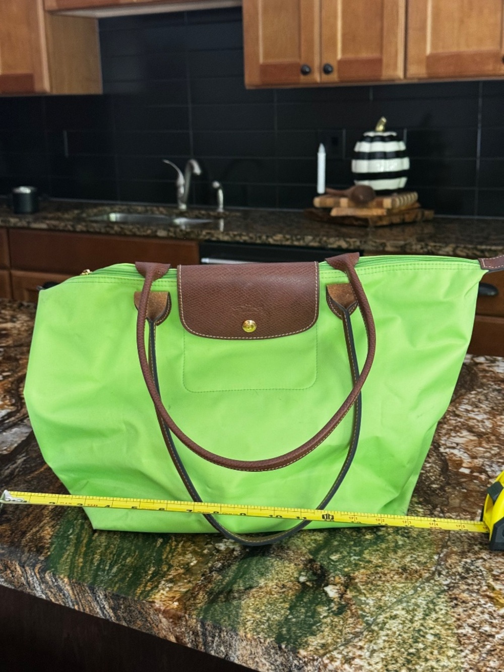 Longchamp Le Pilage M Tote Key Lime Green - Picture 12 of 16